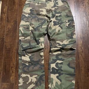 Military Camo Cargo Pants - Green Camouflage